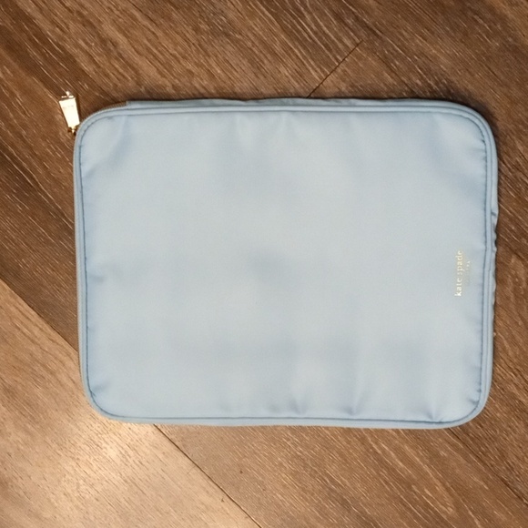 Kate Spade Pouch - Picture 3 of 5